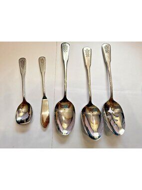 Oneida Stainless Deluxe Flatware Village 5 Pc Set Serving spoon spreader sugar